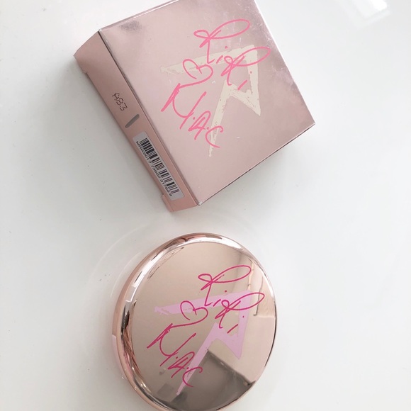 Brand New Mac RiRi Limited Edition powder Blush - Picture 3 of 4